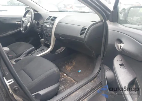 2009 Toyota Corolla S z USA, uszkodzony, nr VIN 1NXBU40E49Z031771